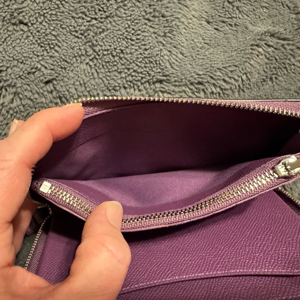 Coach Violet Leather Long Zip Around Wristlet - Picture 6 of 6